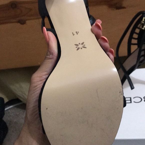 BCBG Generation Heels - Picture 4 of 4